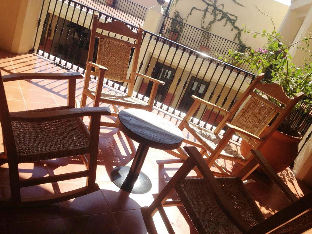 Hotel Boutique Las Palomas De Santiago Pueblo Magico Ruang foto